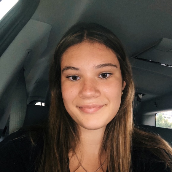 Meet your Posher, Elizabeth - Picture 1 of 1